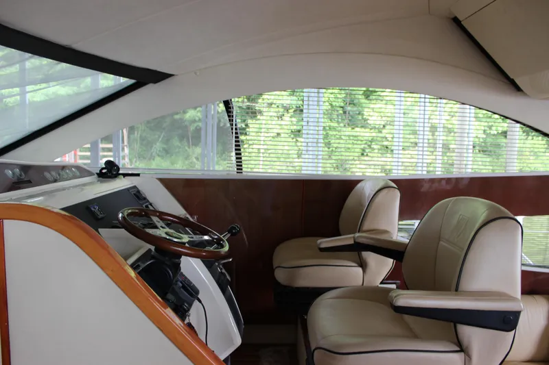 Slide: The Image of Fairline Phantom 2006 - 53