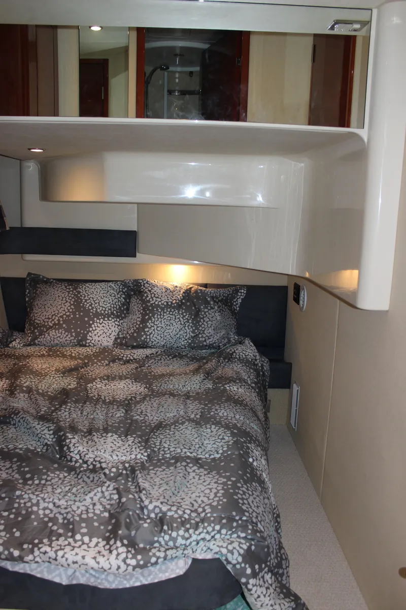 Slide: The Image of Fairline Phantom 2006 - 60