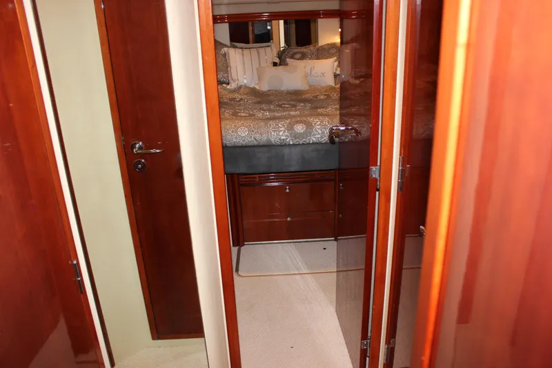 Slide: The Image of Fairline Phantom 2006 - 73