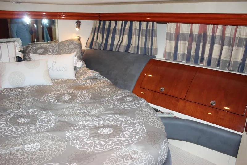 Slide: The Image of Fairline Phantom 2006 - 75