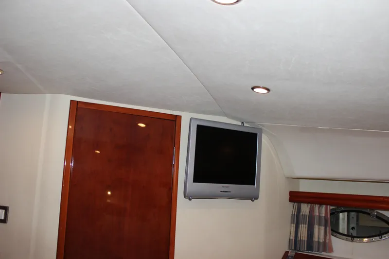 Slide: The Image of Fairline Phantom 2006 - 78