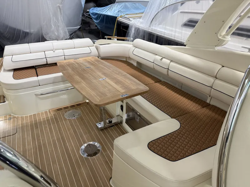 Slide: The Image of Chris-Craft 35 LAUNCH GT 2021 - 27