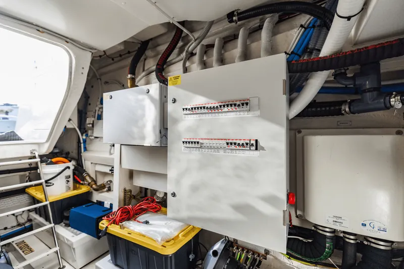 Slide: The Image of Azimut 78 FLY 2023 - 121