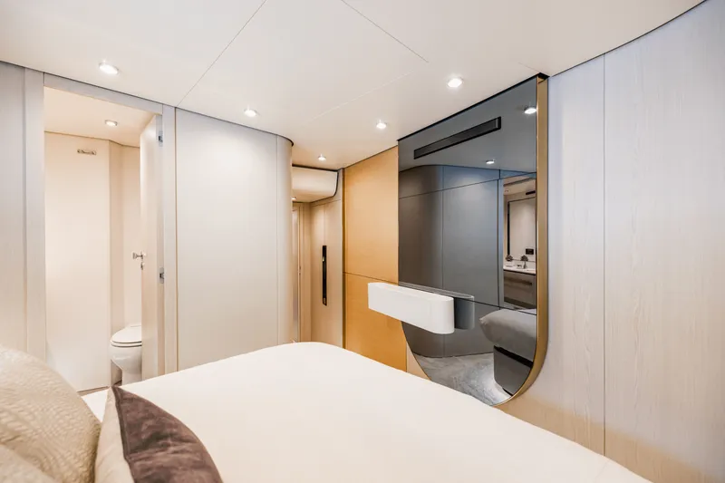 Slide: The Image of Azimut 78 FLY 2023 - 94