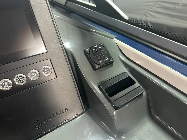 Slide: The Image of Aviara AV32 2022 - 15