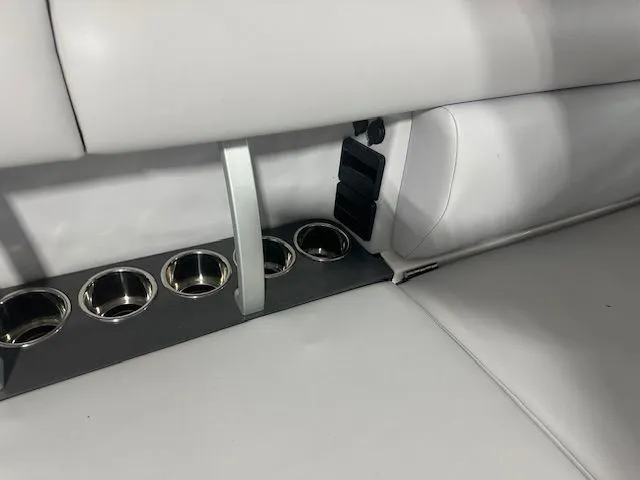 Slide: The Image of Aviara AV32 2022 - 20