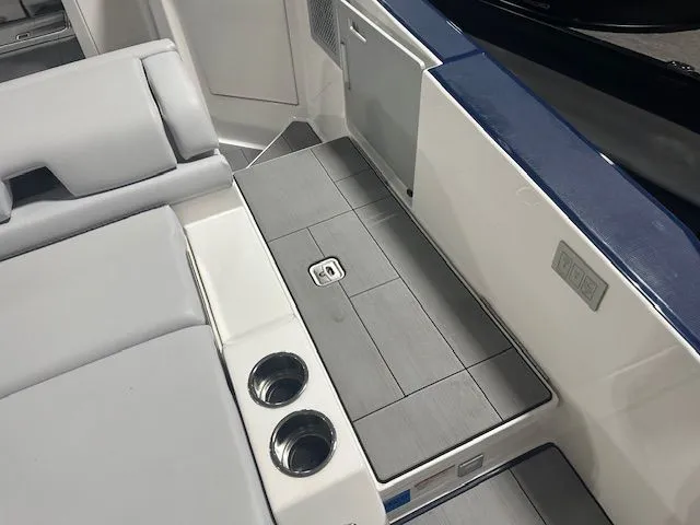 Slide: The Image of Aviara AV32 2022 - 25