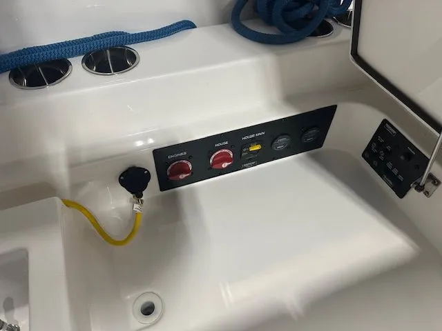 Slide: The Image of Aviara AV32 2022 - 5