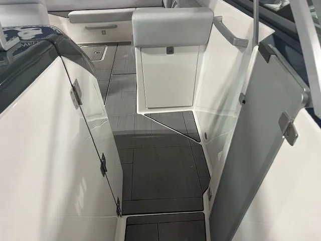 Slide: The Image of Aviara AV32 2022 - 9