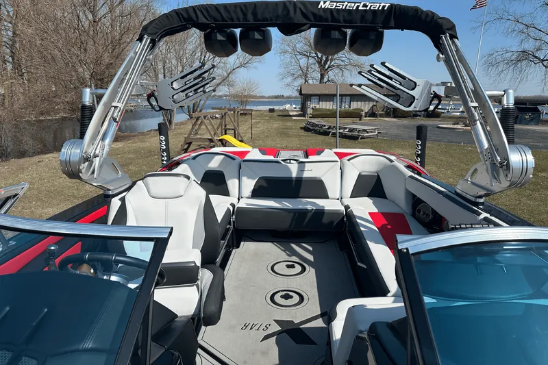 Slide: The Image of Mastercraft XSTAR 2021 - 12