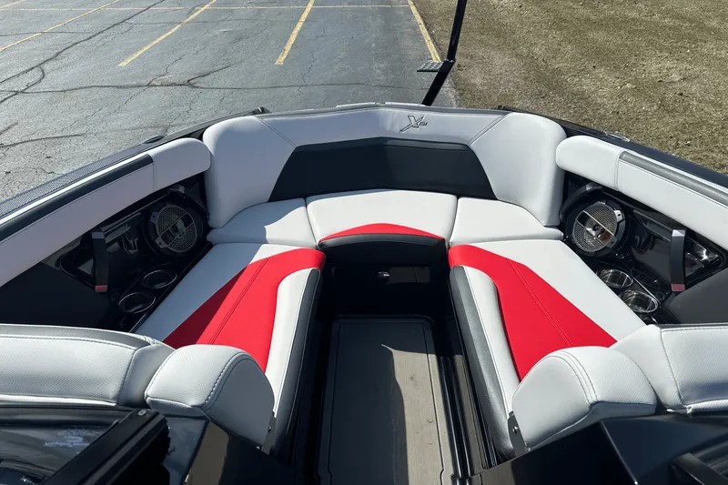 Slide: The Image of Mastercraft XSTAR 2021 - 16