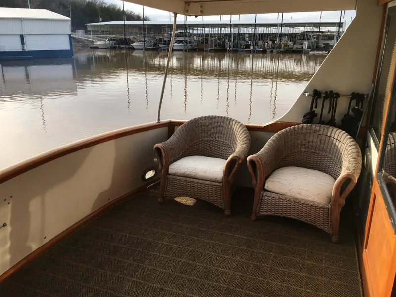 Slide: The Image of Chris-Craft 66 Constellation 1984 - 101