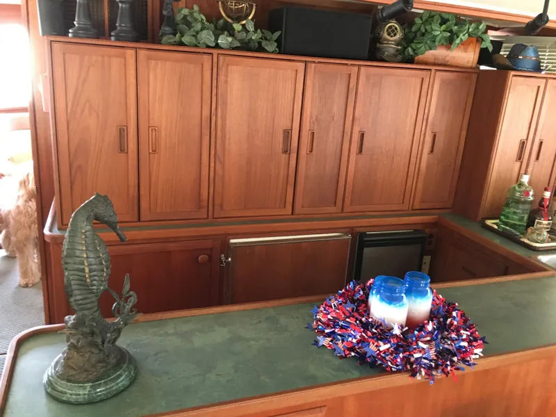 Slide: The Image of Chris-Craft 66 Constellation 1984 - 103