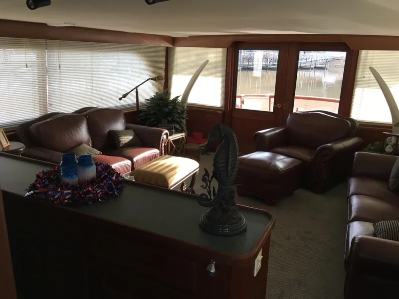 Slide: The Image of Chris-Craft 66 Constellation 1984 - 104