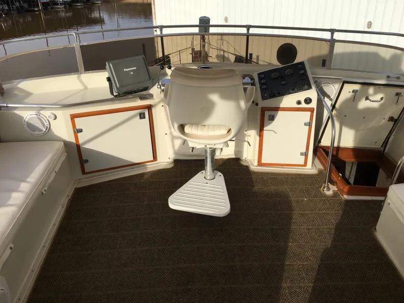 Slide: The Image of Chris-Craft 66 Constellation 1984 - 109