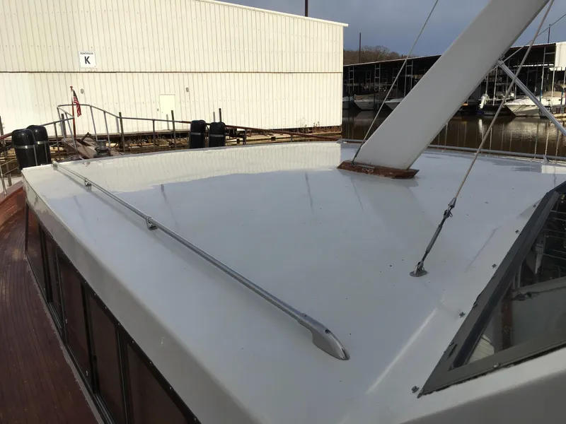 Slide: The Image of Chris-Craft 66 Constellation 1984 - 76