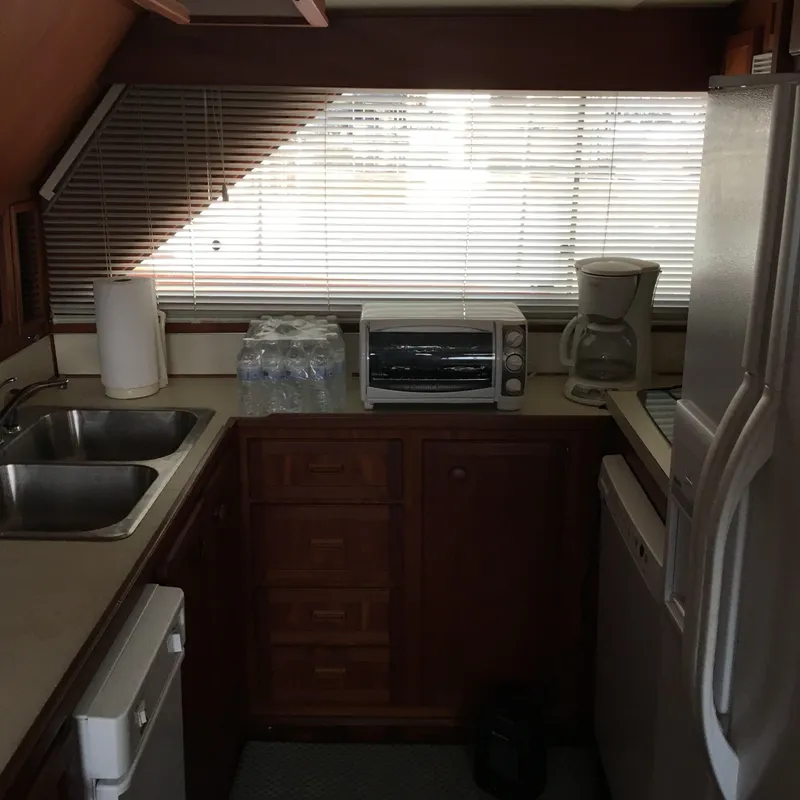 Slide: The Image of Chris-Craft 66 Constellation 1984 - 91