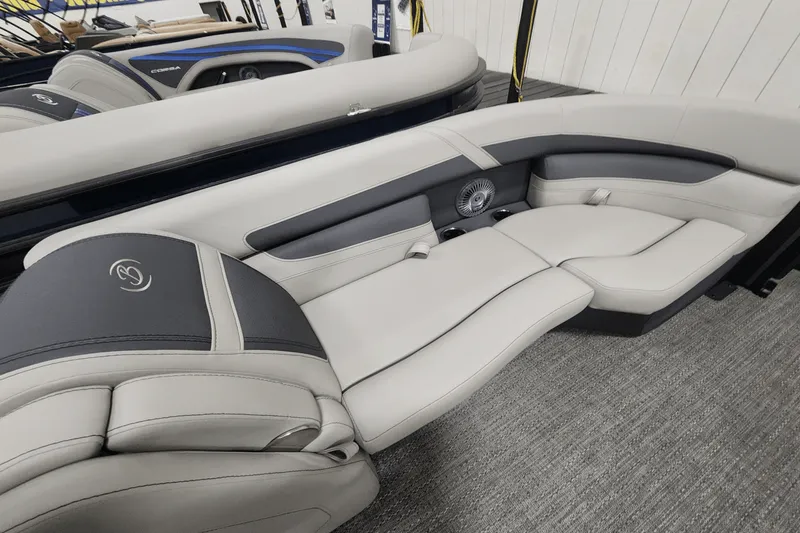 Slide: The Image of Barletta Cabrio 2025 - 12