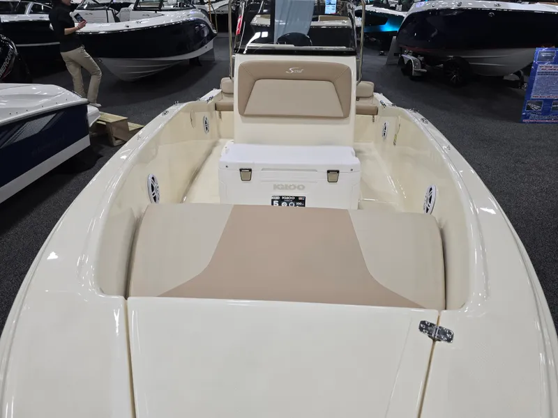 Slide: The Image of Scout 175 Sportfish 2025 - 21