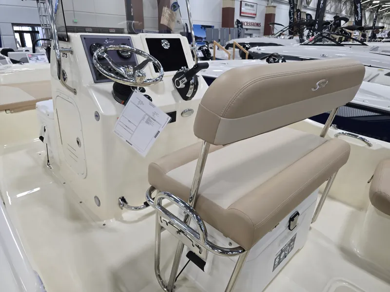 Slide: The Image of Scout 175 Sportfish 2025 - 29