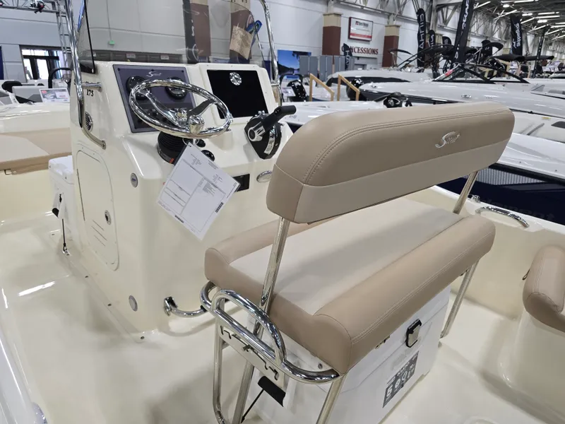 Slide: The Image of Scout 175 Sportfish 2025 - 30