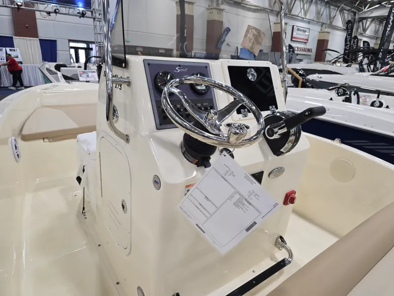 Slide: The Image of Scout 175 Sportfish 2025 - 31
