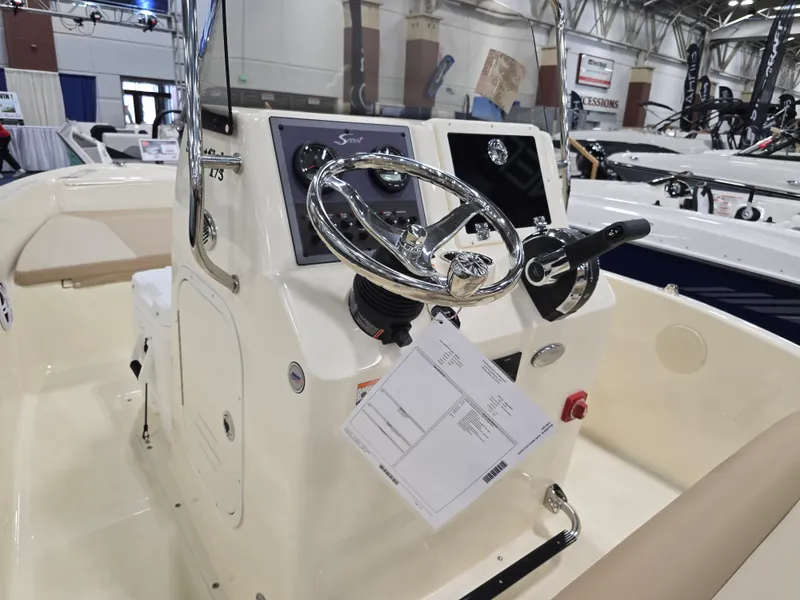 Slide: The Image of Scout 175 Sportfish 2025 - 32