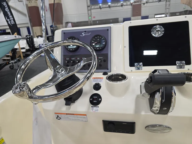 Slide: The Image of Scout 175 Sportfish 2025 - 39