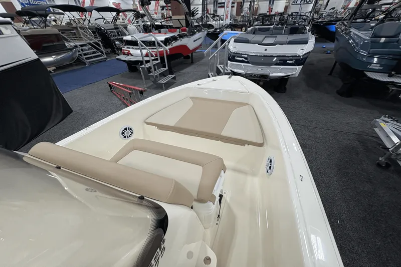 Slide: The Image of Scout 175 Sportfish 2025 - 4