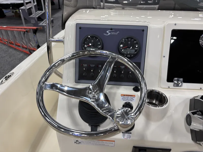 Slide: The Image of Scout 175 Sportfish 2025 - 6