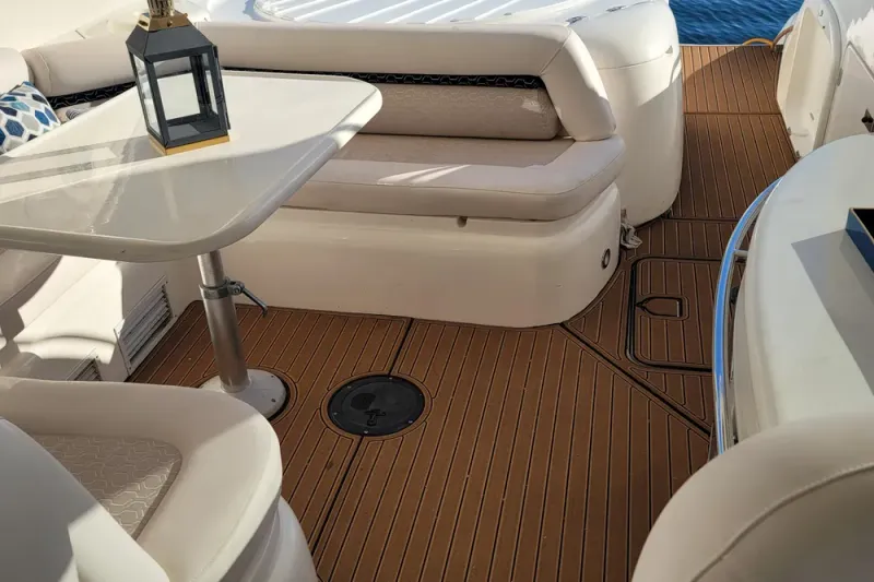 Slide: The Image of Sunseeker Predator 58 2000 - 17