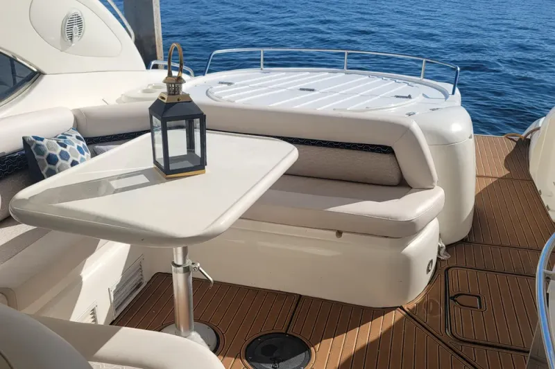 Slide: The Image of Sunseeker Predator 58 2000 - 18