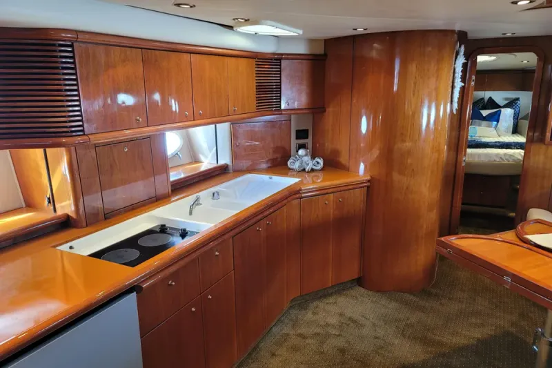 Slide: The Image of Sunseeker Predator 58 2000 - 21