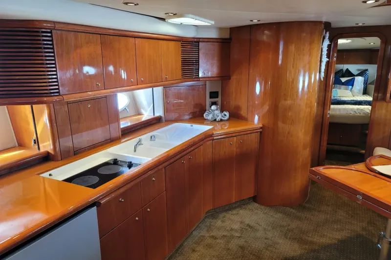 Slide: The Image of Sunseeker Predator 58 2000 - 21