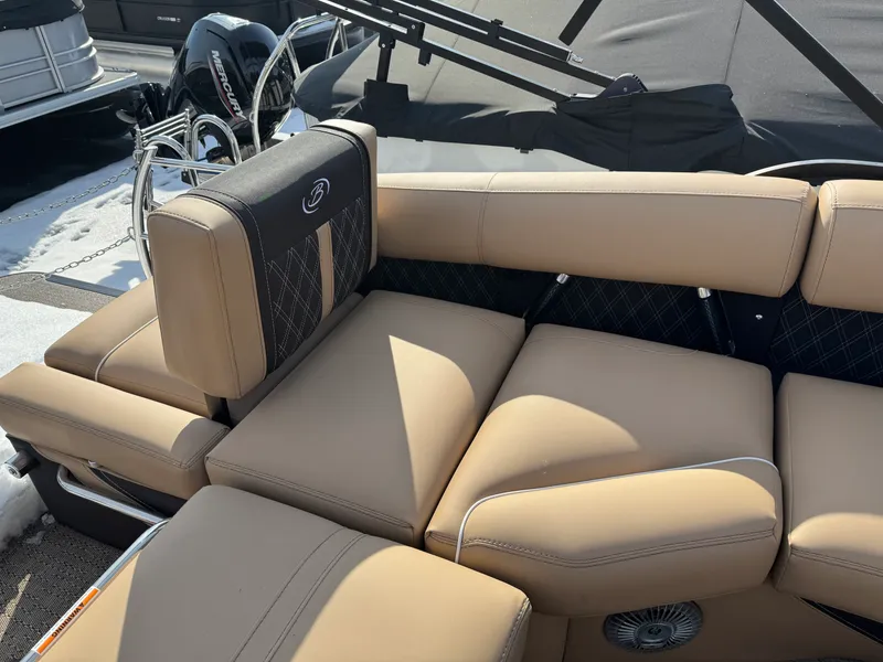 Slide: The Image of Barletta LUSSO23M 2025 - 23