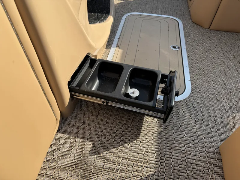 Slide: The Image of Barletta LUSSO23M 2025 - 9