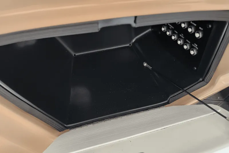 Slide: The Image of Barletta Lusso 2025 - 24