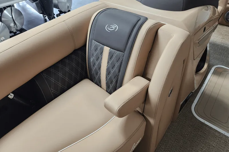 Slide: The Image of Barletta Lusso 2025 - 30