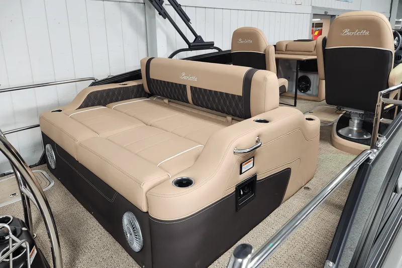 Slide: The Image of Barletta Lusso 2025 - 44