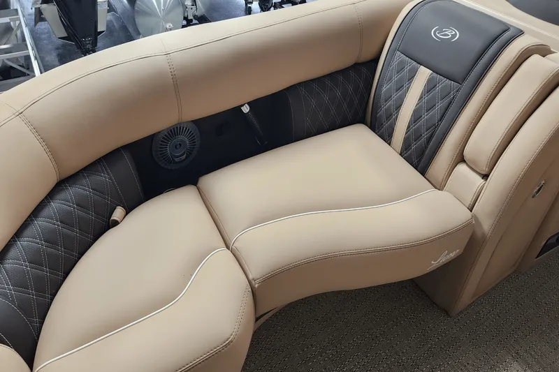 Slide: The Image of Barletta Lusso 2025 - 7