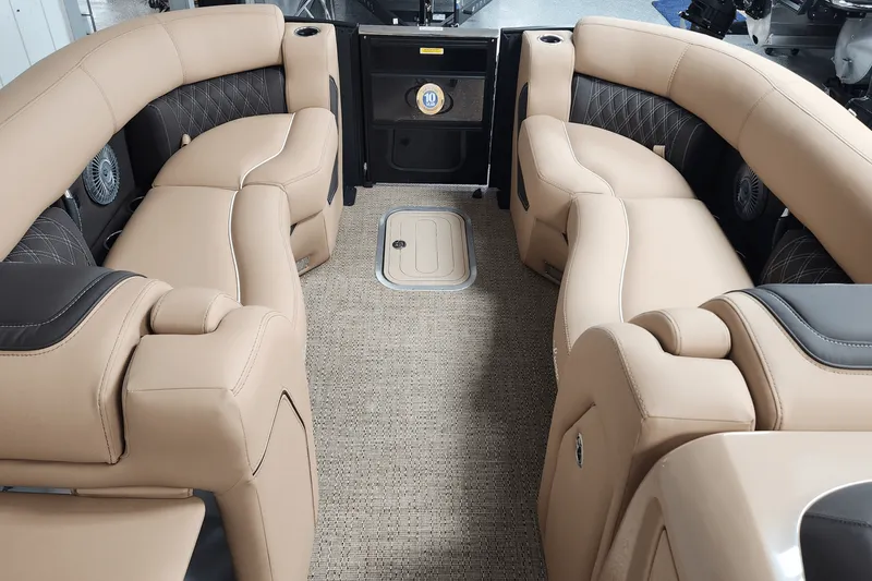 Slide: The Image of Barletta Lusso 2025 - 8