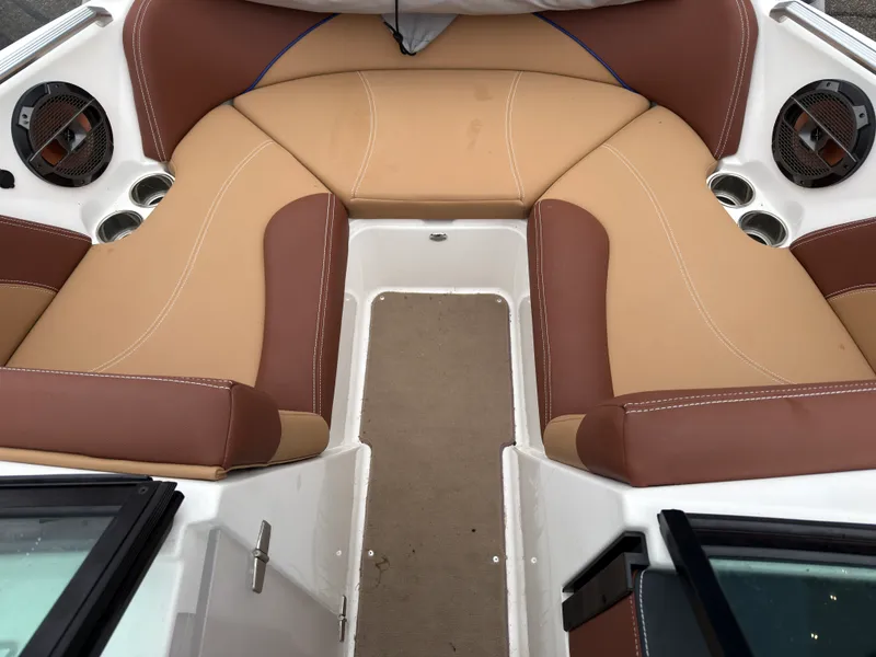 Slide: The Image of Mastercraft XT 20 2018 - 14