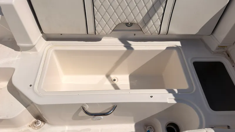 Slide: The Image of Bayliner D20I 2025 - 19