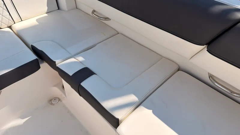 Slide: The Image of Bayliner D20I 2025 - 22