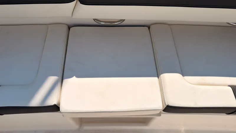 Slide: The Image of Bayliner D20I 2025 - 24
