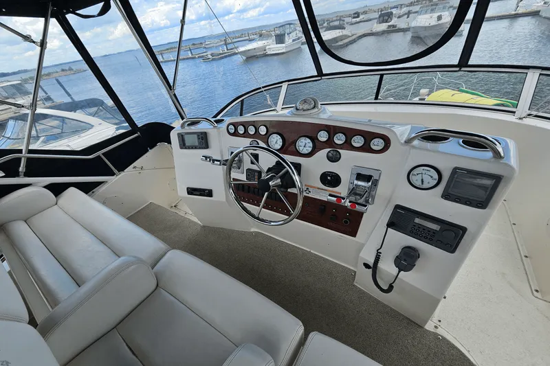 Slide: The Image of Silverton 392 MOTOR YACHT 2001 - 12