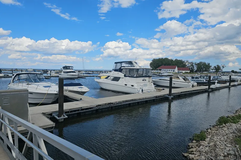 Slide: The Image of Silverton 392 MOTOR YACHT 2001 - 2