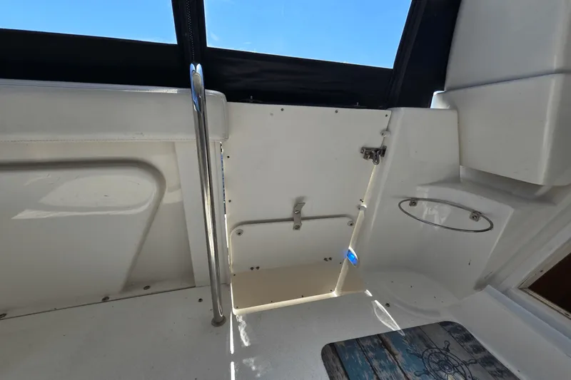 Slide: The Image of Silverton 392 MOTOR YACHT 2001 - 20