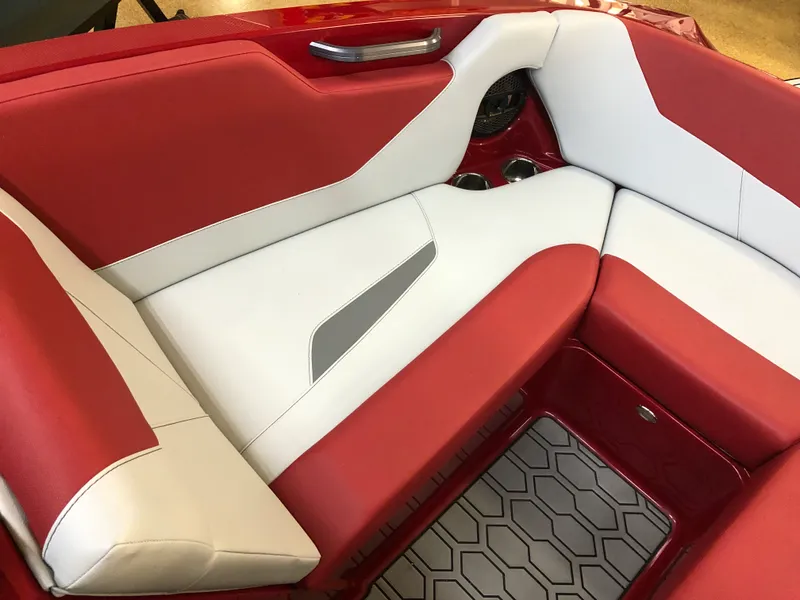 Slide: The Image of Mastercraft NXT22 2025 - 21