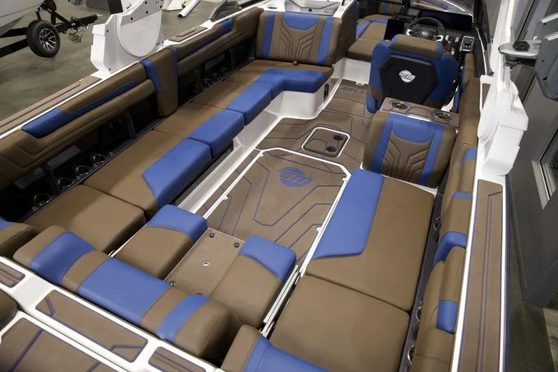 Slide: The Image of Malibu 25 LSV 2026 - 26